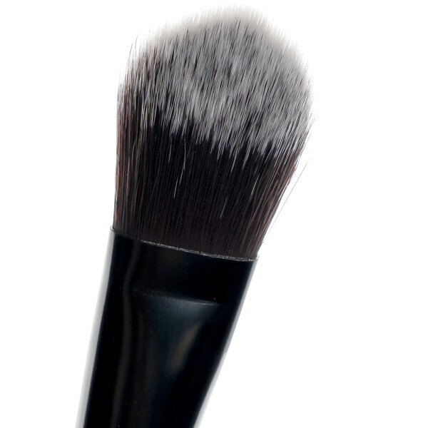 Brushworks No. 1 Foundation Brush (Bilde 4 av 10)