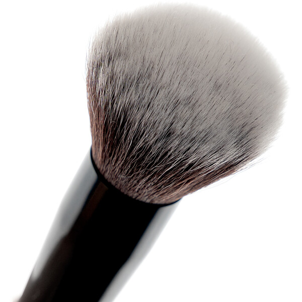 Brushworks No. 3 Multi-Tasking Brush (Bilde 4 av 8)