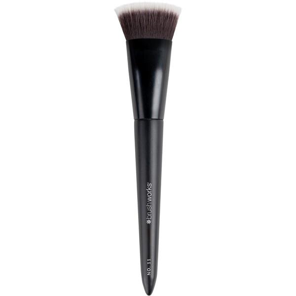 Brushworks No. 11 Flat Top Contour Brush (Bilde 3 av 8)