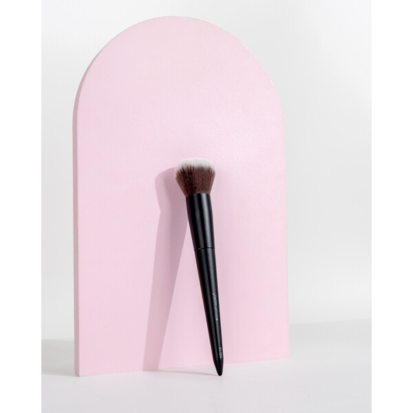 Brushworks No. 12 Blush Brush (Bilde 6 av 7)