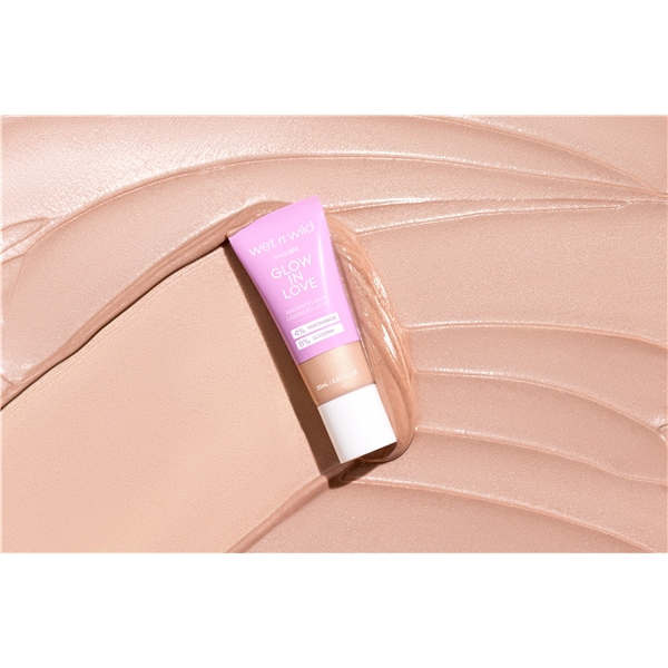 Mega Glo Glow In Love - Radiance Liquid (Bilde 4 av 5)