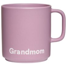 Grandmom / Lavender - Design Letters Favoritkopp med håndtak