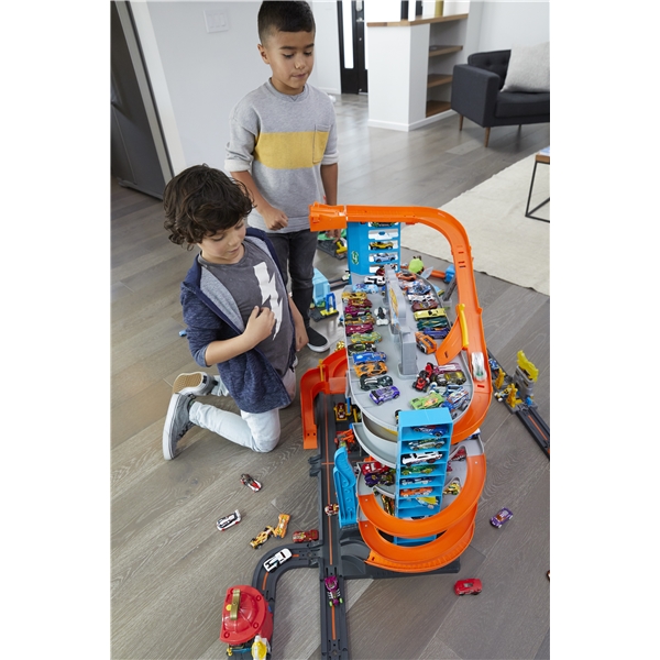 Hot Wheels Ultimate Loop Garage (Bilde 5 av 5)